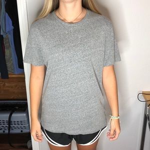gray t-shirt from old navy